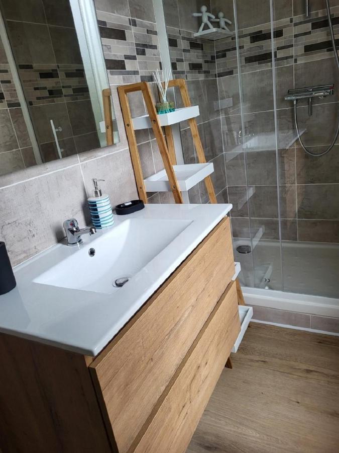 Appartement Paisible En Baie De Morlaix Plougasnou Exteriör bild